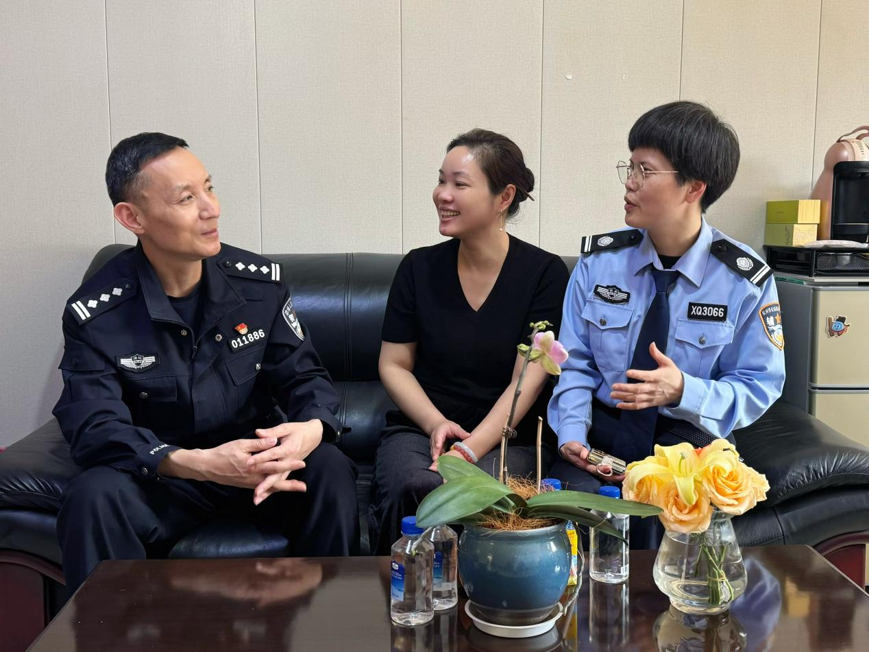 拱墅區大關中隊攜手錢江商城共筑交通安全防線?