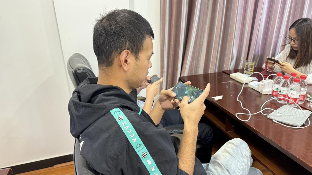 “強(qiáng)國(guó)復(fù)興有我 熱血逐夢(mèng)電競(jìng)”——錢江商城參加拱墅區(qū)第二屆職工運(yùn)動(dòng)會(huì)電子競(jìng)技大賽