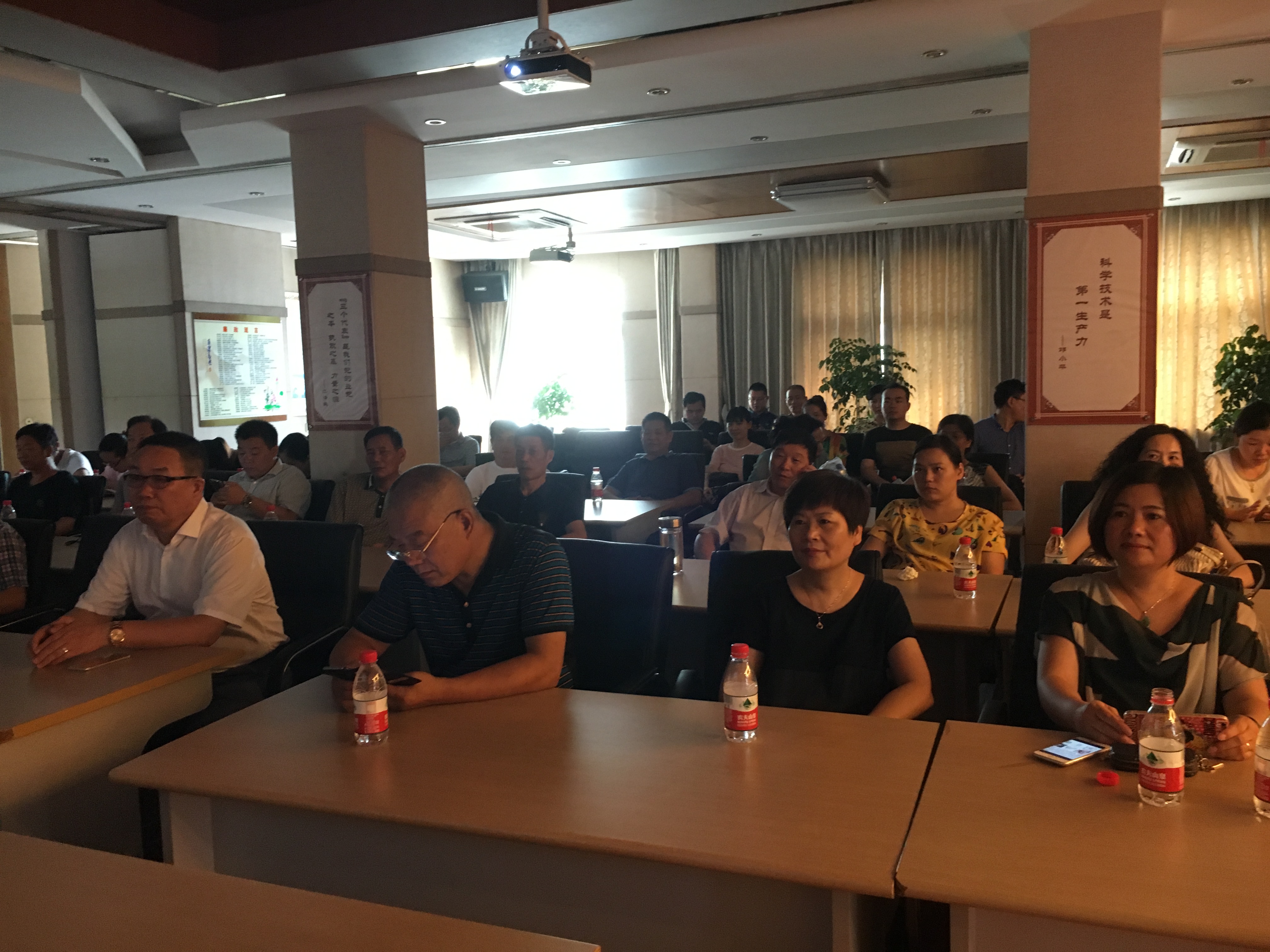 2篇-沒(méi)有共產(chǎn)黨就沒(méi)有新中國(guó)觀后感 (2).jpg